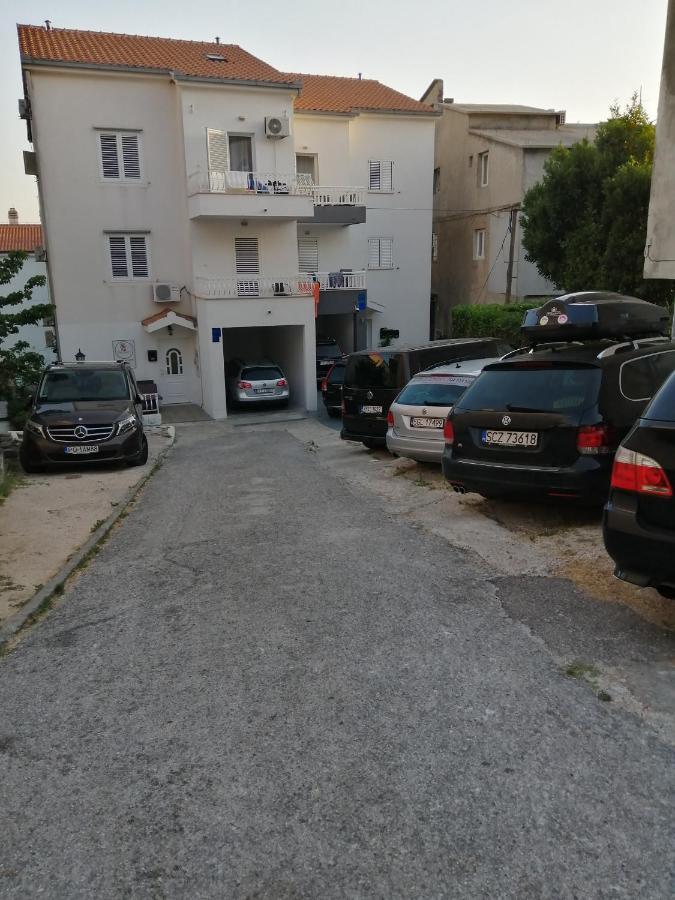 Apartman Grgic Макарська Екстер'єр фото
